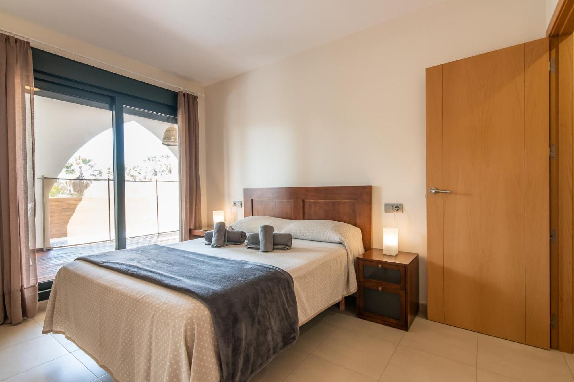 Apartamento Playa Marina By H Isla del Moral Habitación foto